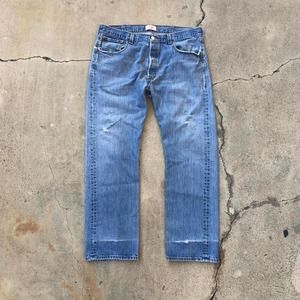 Vintage Levi's 501 Straight Fit Jeans